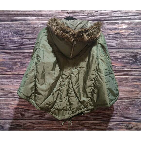 Mecca Femme Poncho Vest with Fur Parka - Picture 2 of 14